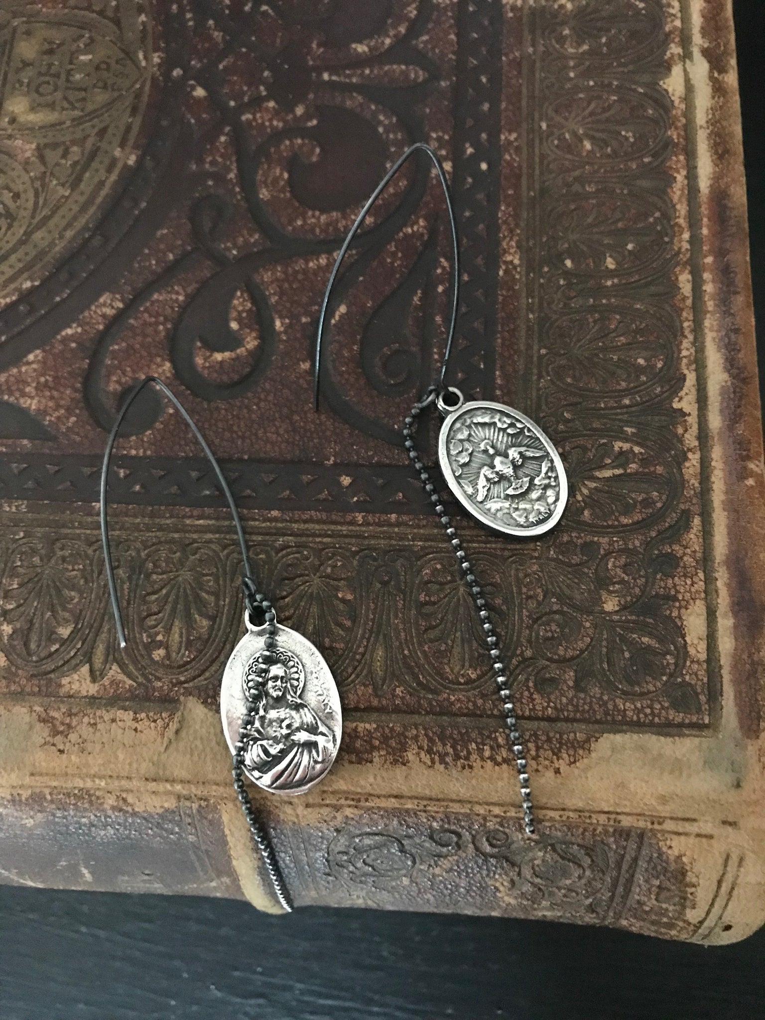 WDTS 925 oxidised Silver icon earrings