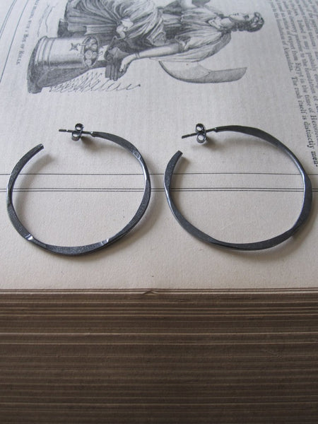 IRREGULAR OXIDISED MEDIUM HOOP earrings