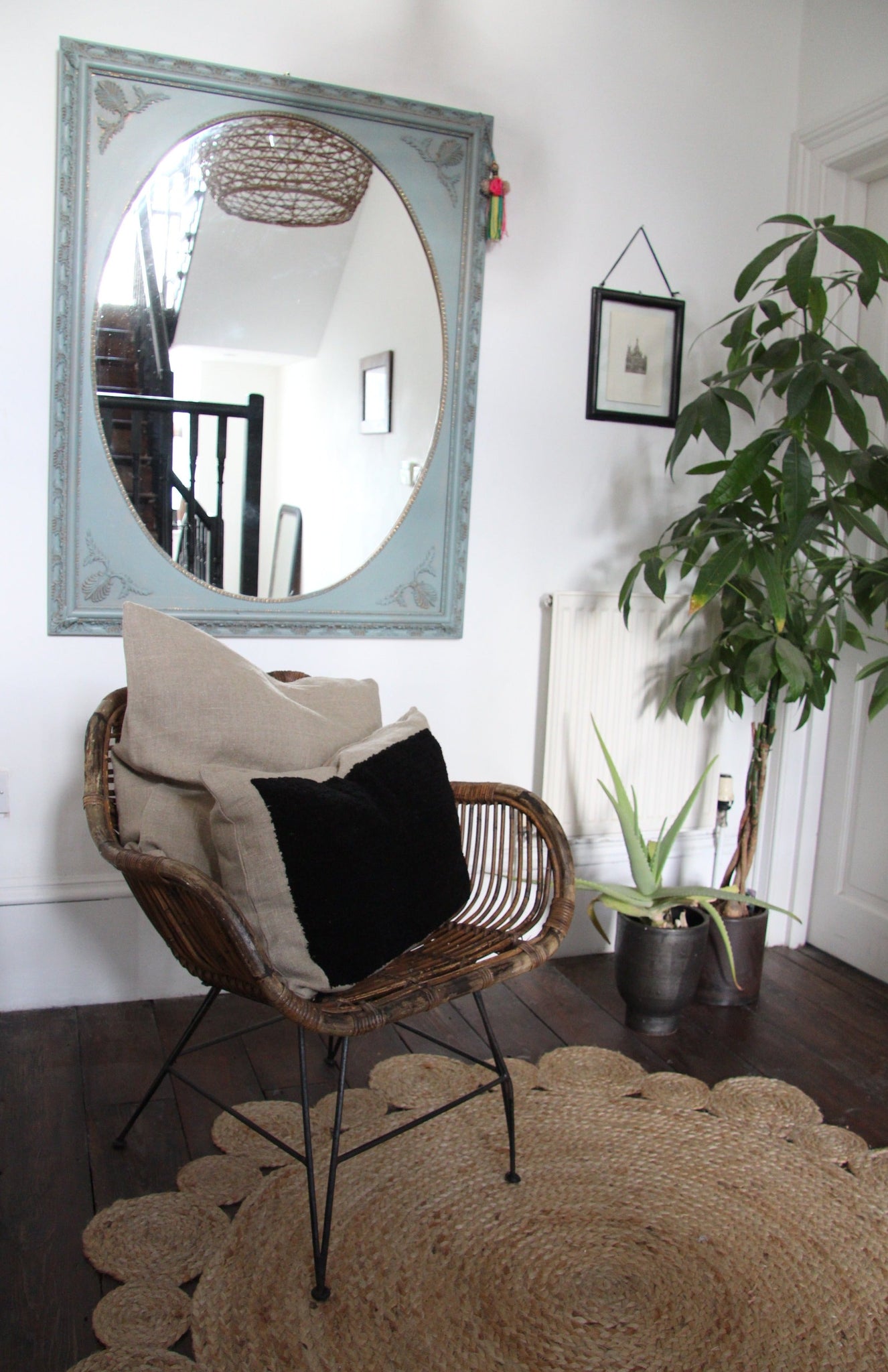 Black rectangle cushion