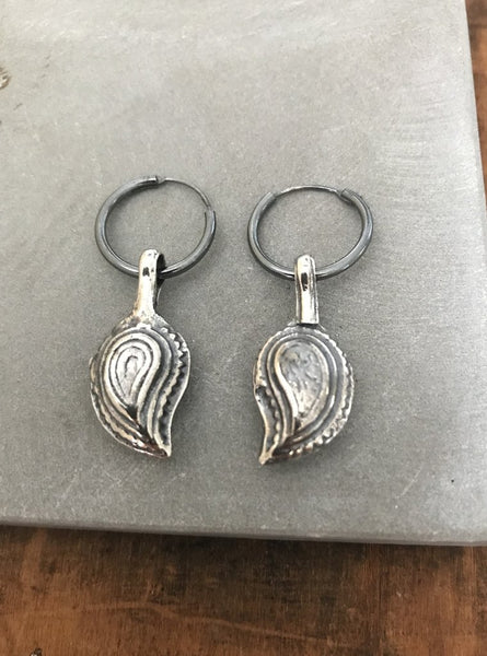 WDTS MANGO STONE HOOP earrings